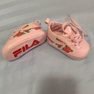 Fila size 6-9 months
